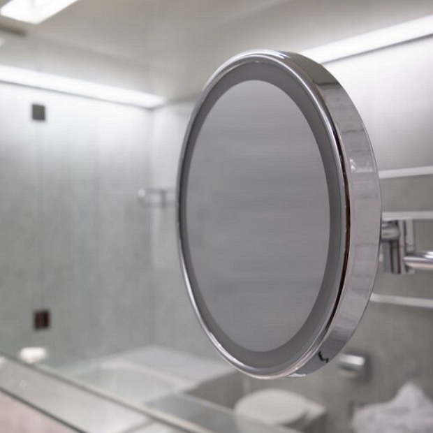 Cleaning & Maintenance Guide: Keeping Your Bathroom Mirror Spotless in Hard Water Areas