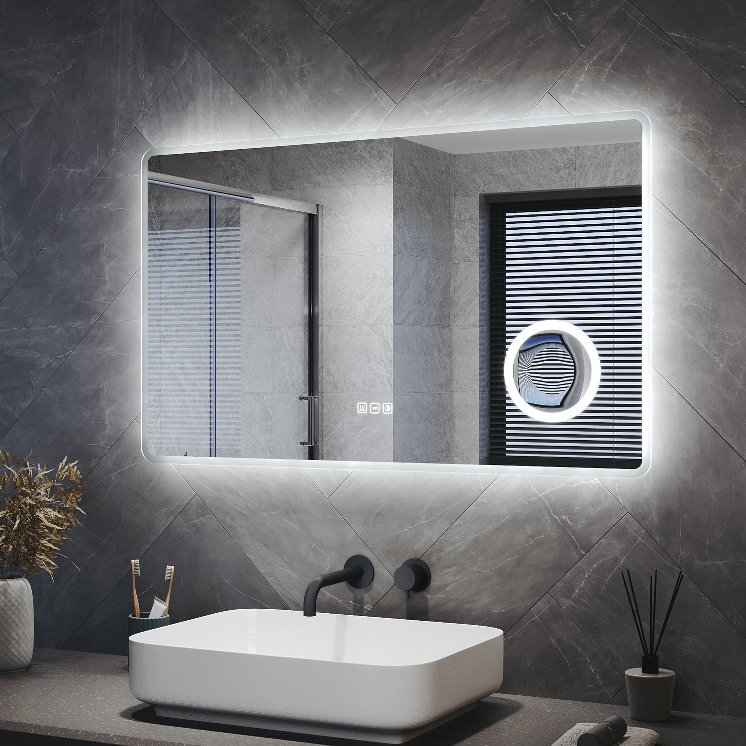 Lighted bathroom mirror with 3x magnification and wall outlet, memory function, 800x600x35mm